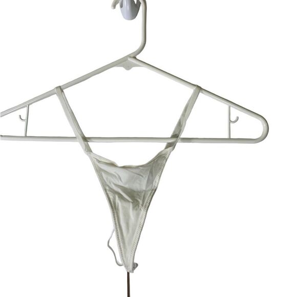 SKIMS NEW‎ 2X Marble White T-String Thong Panty - Picture 1 of 3
